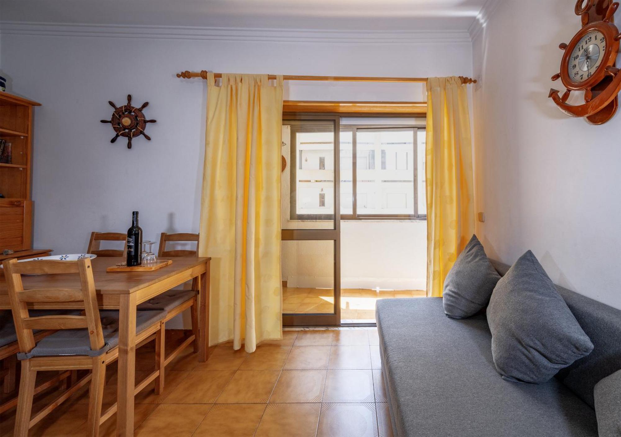 Cozy Apartment Near The Beach In Costa De Caparica エクステリア 写真